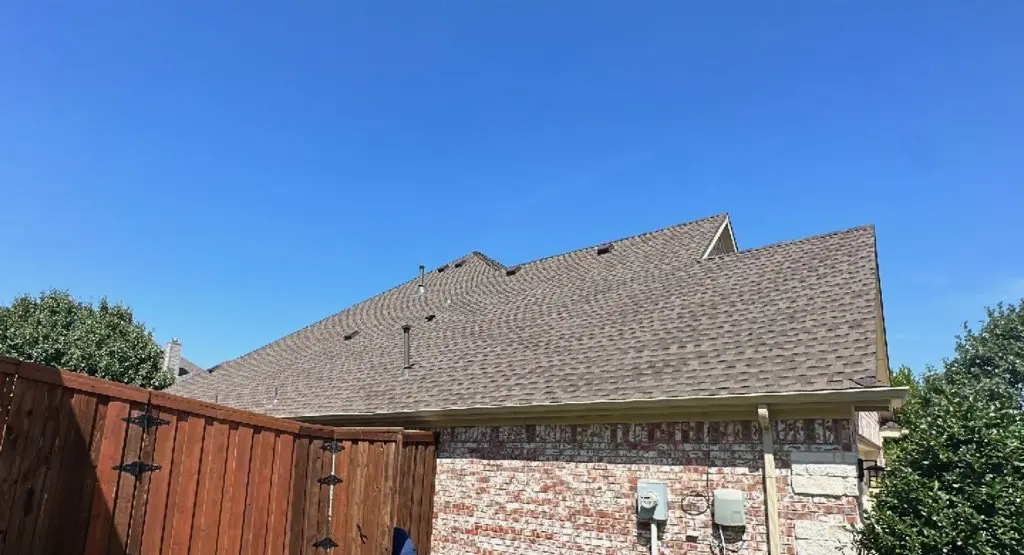 Completed roof replacement project in San Carlos Park